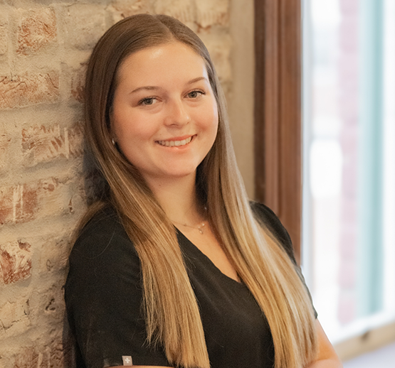 Dental assistant Taylor