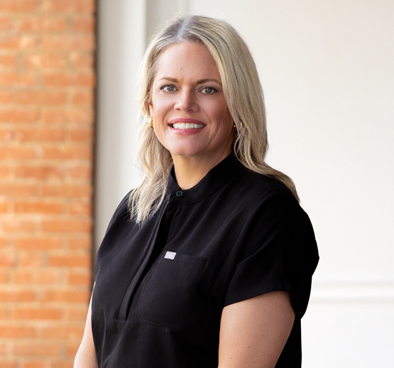 Dental hygienist Carrie